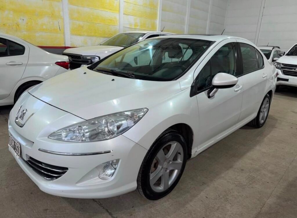 Peugeot 408 Allure 2.0 2014