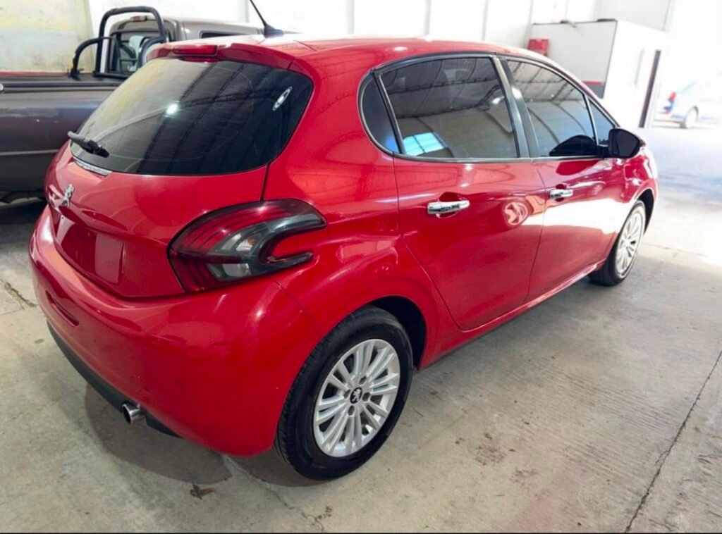 Peugeot 208 Allure 1.6 2018